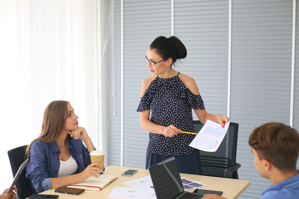 Quem irá executar o projeto e o atendimento da equipe da empresa?